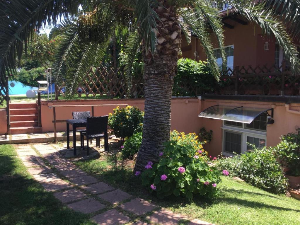 Villa Di Giorgi Apartments เชฟาลู ภายนอก รูปภาพ